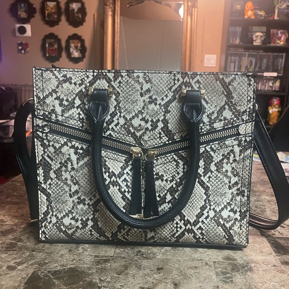 ALDO snakeprint handbag - Picture 3 of 13